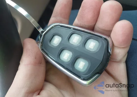 2017 Cadillac Xt5 Premium Luxury z USA, uszkodzony, nr VIN 1GYKNCRS2HZ133571